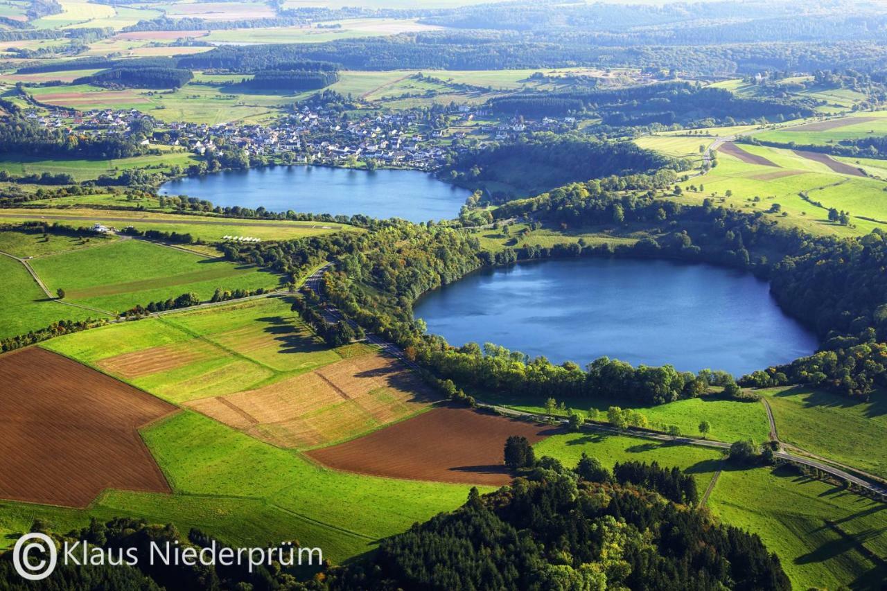 Ferienwohnung Welcome Mit Seeblick Schalkenmehren Esterno foto