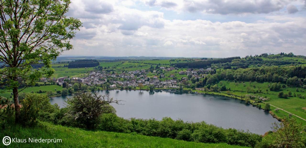 Ferienwohnung Welcome Mit Seeblick Schalkenmehren Esterno foto