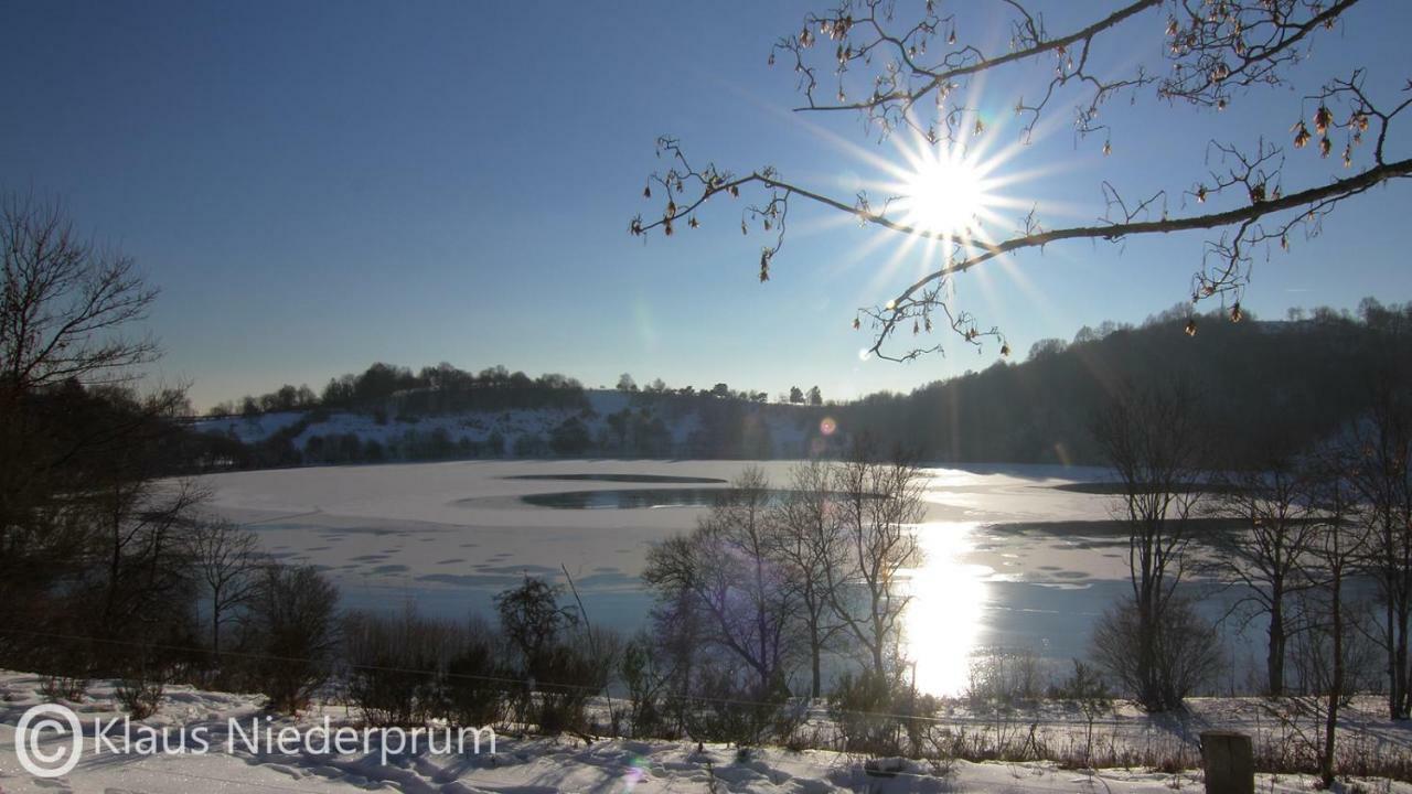 Ferienwohnung Welcome Mit Seeblick Schalkenmehren Esterno foto